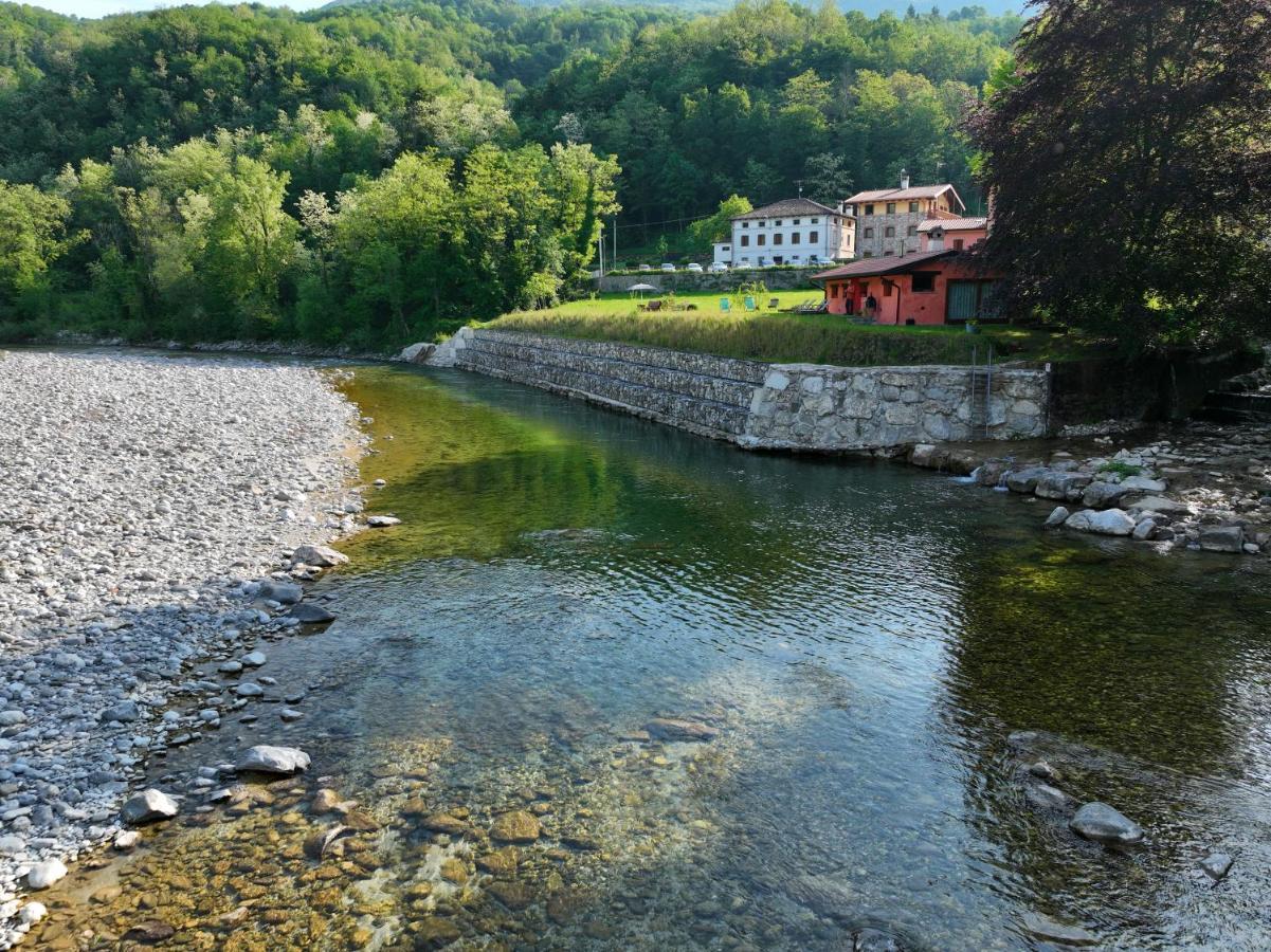 Pikes Villa Pulfero Bagian luar foto